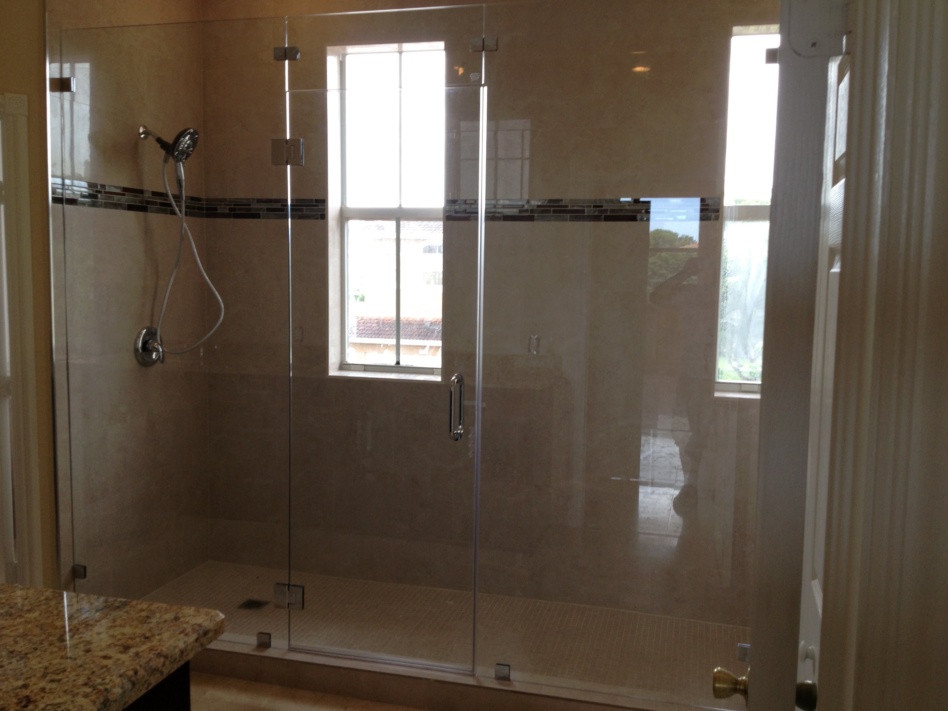 Frameless in line shower doors Frameless in line shower doors